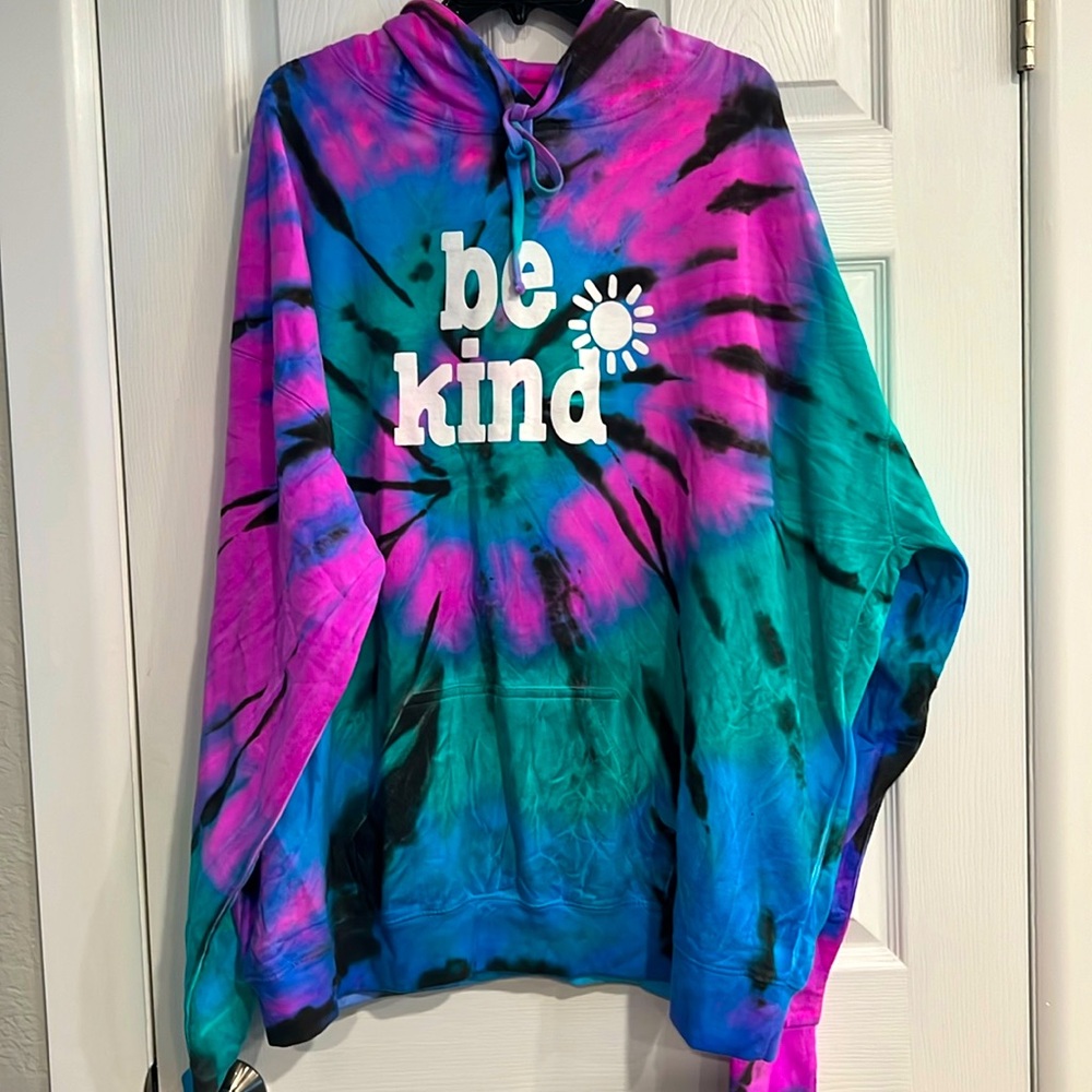 Women’s 3X BE KIND Tye Dye Hoodie